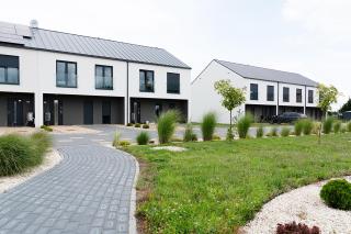 Apartament 3 z ogródkiem - - 2