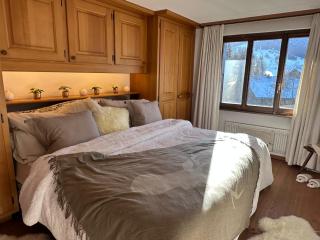 4-bedroom Chalet in the Heart of Gstaad - Gstaad - 7
