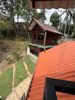 Ella Bloom Hostel - 3