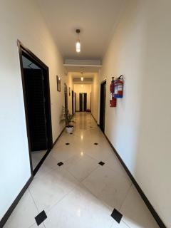 Hotel Kasauli Rose II Dharmapur to Kasauli Road I Parking I Lawn I Beautiful Scenic View - Kasauli - 3