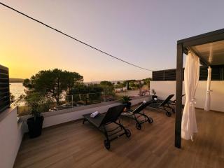 Beachfront house Miamore - 10 m from the sea - 3