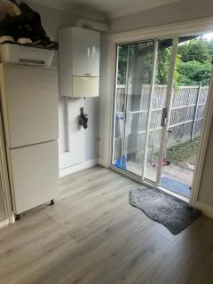 House Heathrow - Feltham - 7
