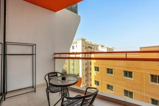 Sunny Studio with Pool, Near Silicon Central Mall - 6