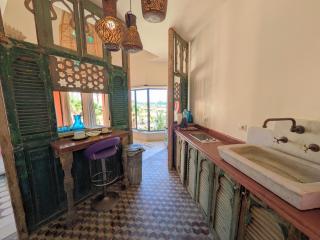 Super Central Somabay 2BR Marina Apt w Free Beach - 6