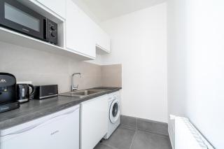 Studio paisible proche Paris 16ème arr - III - 0