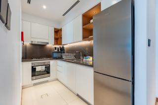 Direct Marina Waterfront Access, Walking Distance to JBR Beach and Steps from Metro and Tram stations - VIDA Residences Dubai Marina by Deluxe Holiday Homes - 4