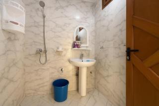 Cozy 1-Bedroom with Sea View Terrace - 4