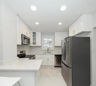 3402 Stockton - Richmond - 9