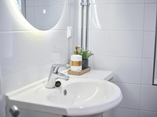 Cozy Apartment near Arktikum Science Center and Museum - 8