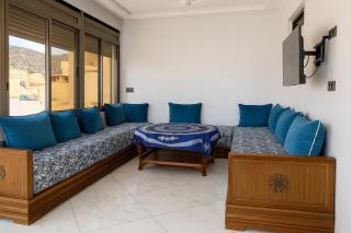 Cozy 1-Bedroom with Sea View Terrace - 8