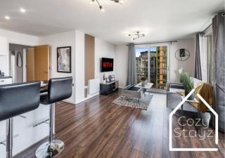 The Games Room in City Centre with 2 prvt parking spaces - 4