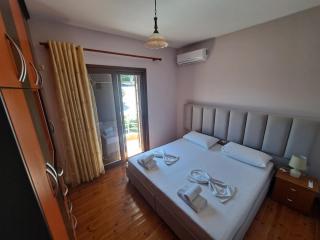 Eglent's tourist house - Saranda - 8