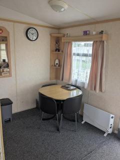 J4 Millfields 4 berth lead person must be over 30 - 1
