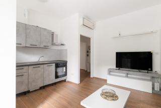 GuestHost - Bright & Comfy Apartment in Corvetto - 3
