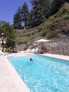 Chambre d'hôtes Napoléon à La Terrasse piscine local vélo - Tournon-sur-Rhône - 9