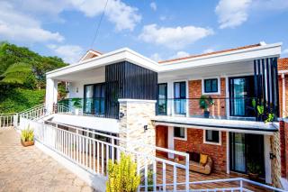 Chic, comfortable house for Rent with Honore Rwanda - 7
