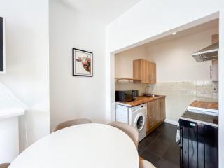 Spacious Camden Apartment D1 - 9