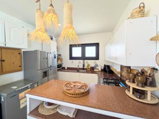 Seafront 3BR Soma Bay Villa With Exquisite Views - 8