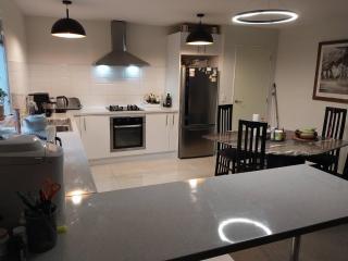 Coastal Retreat in Wellington - Perfect for Quick Stays - 6