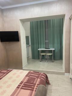 Greenroom - 9