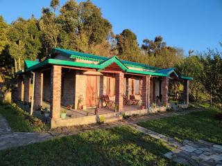 Stone cottage 2BR in Mukteshwar by Homeyhuts - 0