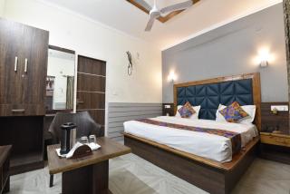 KK RESIDENCY Boutique stay at ISBT Doon - Dehradun - 9