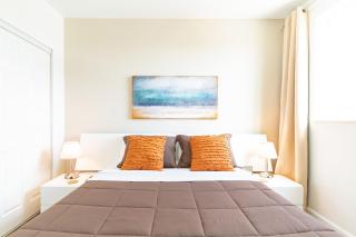 Large Apt, Parking, Split King Bed, Washer & Dryer - Miami - 6