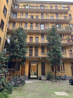 Casina Correggio - Milan - 0