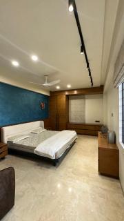 Woodlands Apartment- Fully furnished Luxury Apt - 1