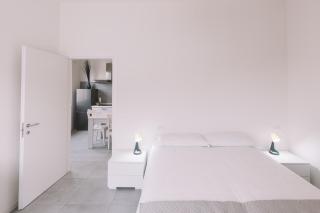Tosa Apartment - Free WiFi, Air Conditioning & Private Parking - Imola - 0