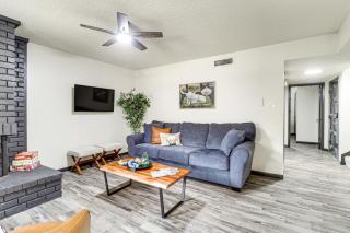 5 Mi to ATandT Stadium Townhome with Community Pools! - 5