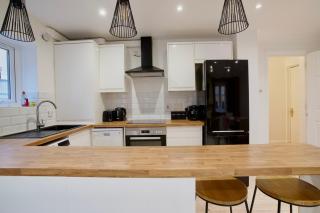 Bright, stylish & cosy 2-Bed Flat in Canning town - London - 7