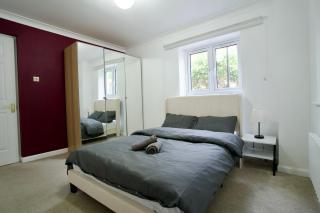 Bright, stylish & cosy 2-Bed Flat in Canning town - London - 6
