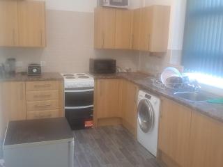 Double Room at Oges House - Bradford - 1