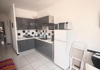 Charmant T2 à 1 min de la plage - 7