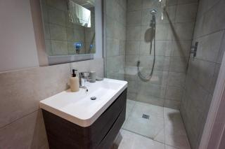 Stunning 7-Bed Home in Lichfield - Lichfield - 9