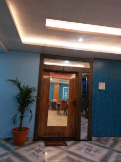 Hotel Satyam And Restaurant - Jaunpur - 8