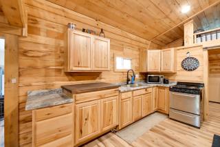 1 Mi to Mohican River Wooded Retreat with Trails! - 5