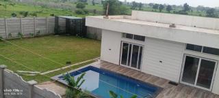 White House Farmhouse with Pool ,Indore Bhopal Highway , Golden nirvan county - - 4