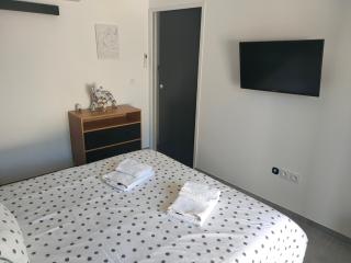 2 pièces en RDC climatisé avec terrasse et parking privé - Bédarieux - 3