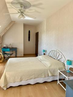 Beth Soureilh Adults Only - 7