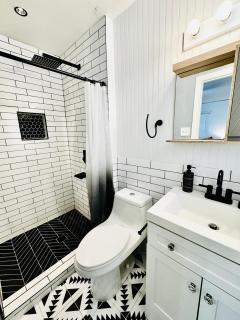 Feel at Home in Houston, Mins to Zoo, TX Medical Center, West U, Rice Village, NRG & Galleria Mall - Houston - 5