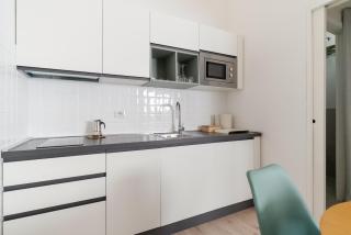 GuestHost - Bright Navigli Apartment - 7
