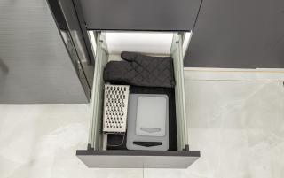 stylish 1BR Pearlz Pool & Gym Near Metro - 7