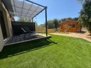 villa neuve climatisee 3 chambres jardin parking - 8