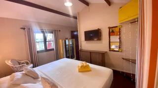 Charming House in Albion with Shared Pool - Albion - 3