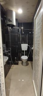 KASHI SAWARIYA pAYING GUEST HOUSE - 4