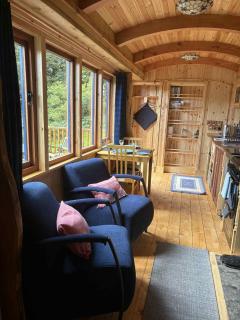 Shepherd's Bothy, Bothan a Bhuachaille, Black Isle - 2