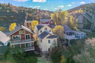 Cozy Hillside Cottage Overlooking Main Street - Park City - 3