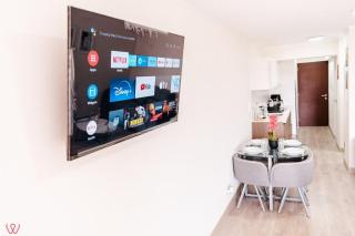 1BR Stunning View & Pool in Barranco - Lima - 3